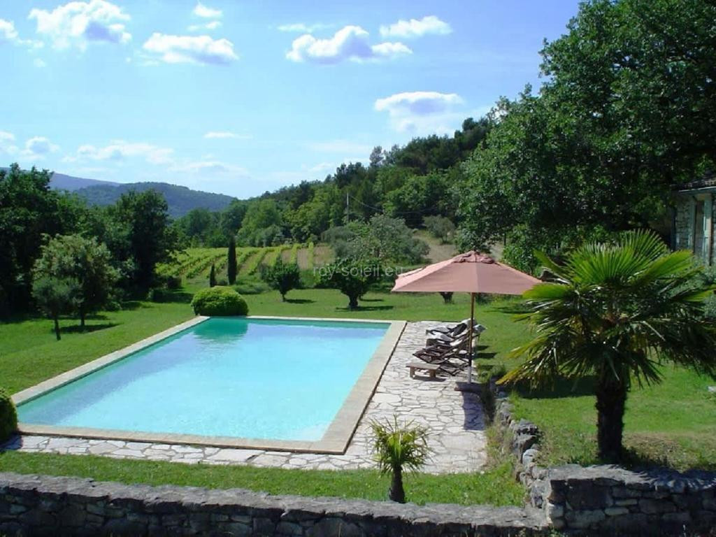 Photo de Villa L'Authentique, vue a 360 degrés et piscine privée