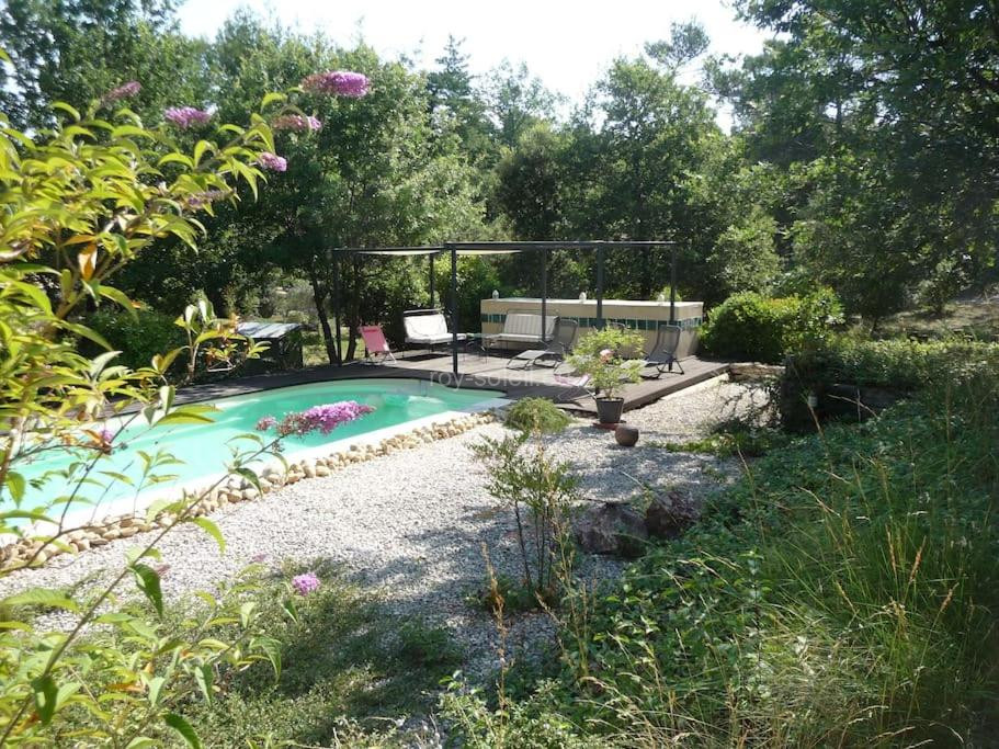 Photo de la Villa avec piscine dans le Luberon